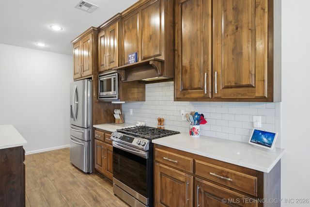 4302 S Woodland Avenue, Sand Springs, OK 74063