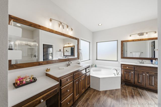 4302 S Woodland Avenue, Sand Springs, OK 74063