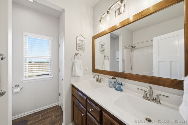 4302 S Woodland Avenue, Sand Springs, OK 74063