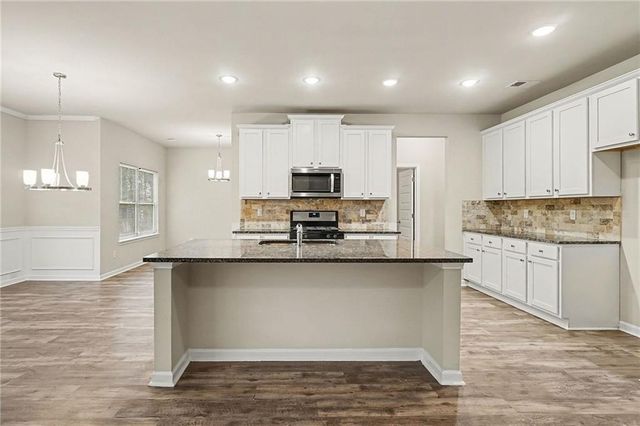 2464 Hanover Woods Road, Lithonia, GA 30058