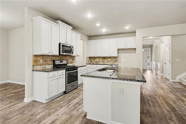 2464 Hanover Woods Road, Lithonia, GA 30058