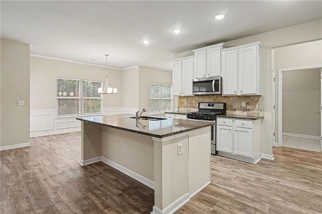 2464 Hanover Woods Road, Lithonia, GA 30058