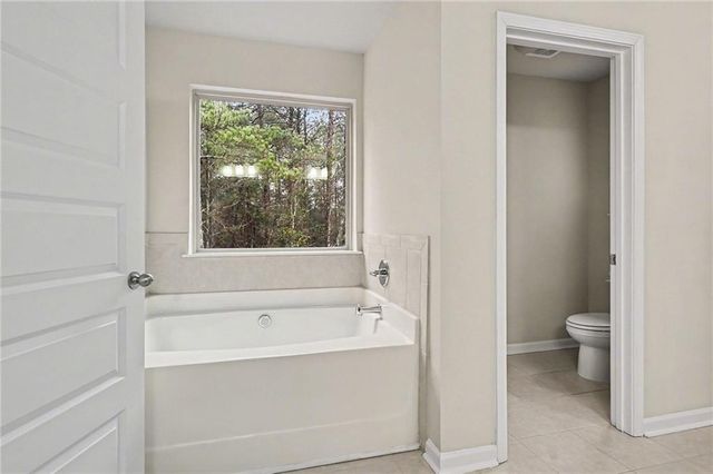2464 Hanover Woods Road, Lithonia, GA 30058