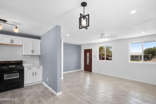 8401 MOUNT BALDY Drive, El Paso, TX 79904