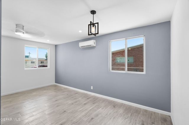 8401 MOUNT BALDY Drive, El Paso, TX 79904