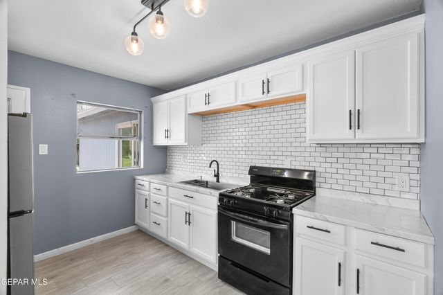 8401 MOUNT BALDY Drive, El Paso, TX 79904