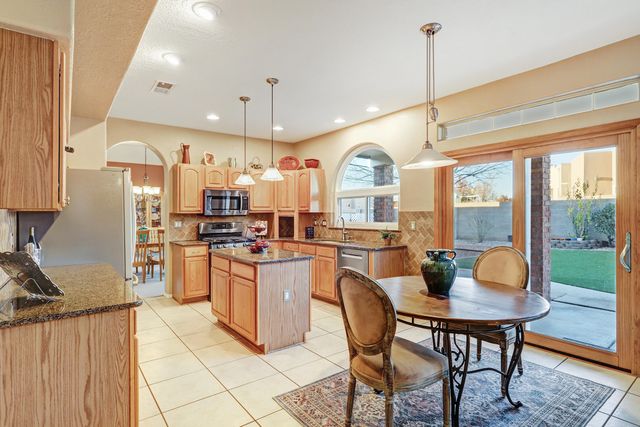 8701 Hampton Avenue NE, Albuquerque, NM 87122