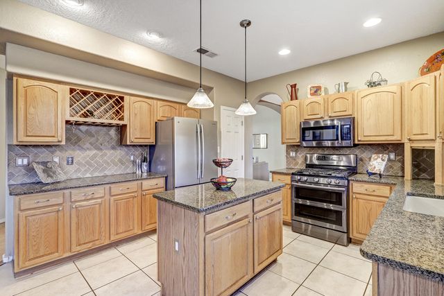 8701 Hampton Avenue NE, Albuquerque, NM 87122