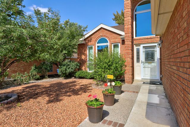 8701 Hampton Avenue NE, Albuquerque, NM 87122