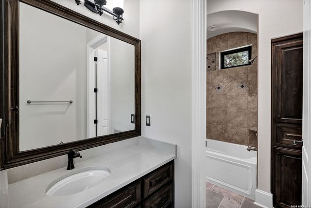 619 Legacy Rdg, San Antonio, TX 78260