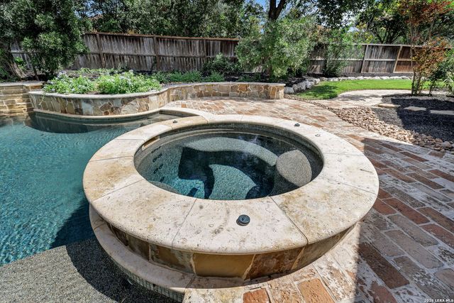 619 Legacy Rdg, San Antonio, TX 78260