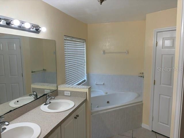 2144 NW 85TH TERRACE, Gainesville, FL 32606