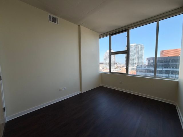 1720 S Michigan Avenue 1202, Chicago, IL 60616