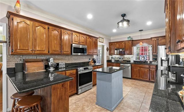 3204 Reavis Mountain Road, Ball Ground, GA 30107