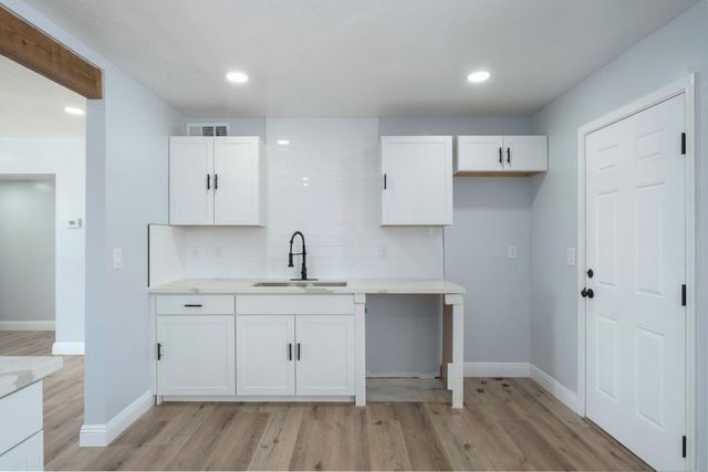 2719 E Norwich Avenue, Fresno, CA 93726