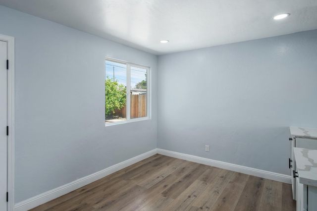 2719 E Norwich Avenue, Fresno, CA 93726