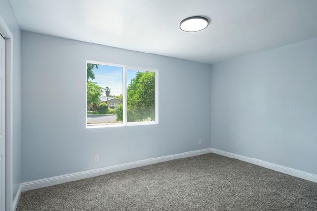 2719 E Norwich Avenue, Fresno, CA 93726