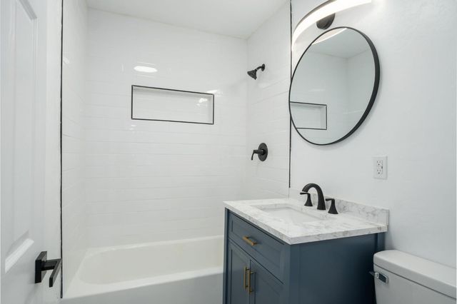 2719 E Norwich Avenue, Fresno, CA 93726