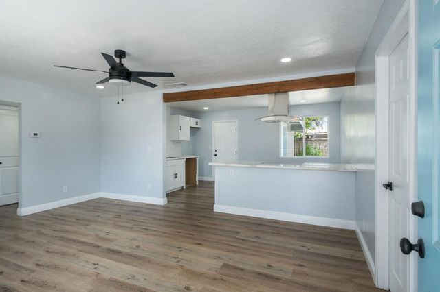 2719 E Norwich Avenue, Fresno, CA 93726