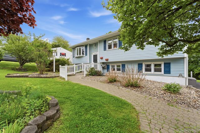 31 Top O Hill Road, Wappingers Falls, NY 12590
