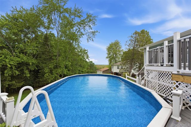 31 Top O Hill Road, Wappingers Falls, NY 12590
