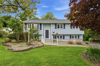 31 Top O Hill Road, Wappingers Falls, NY 12590