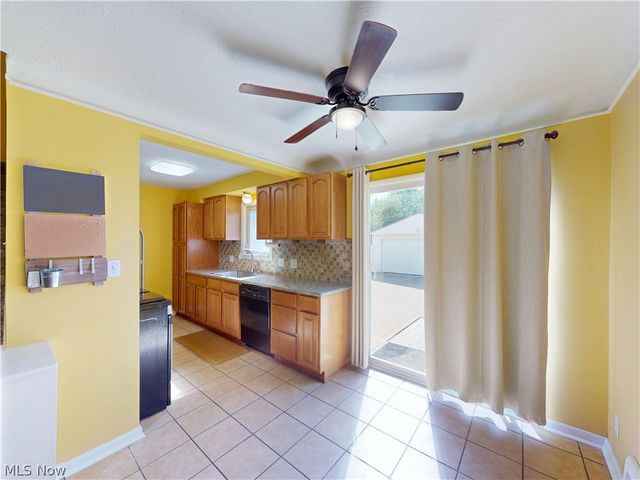 390 E 307th Street, Willowick, OH 44095