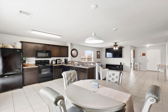 238 Willow Creek Lane, Terrell, TX 75160