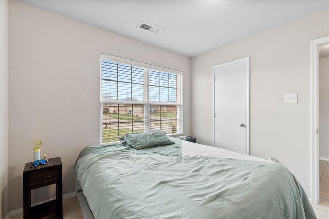 238 Willow Creek Lane, Terrell, TX 75160