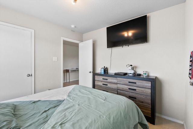 238 Willow Creek Lane, Terrell, TX 75160