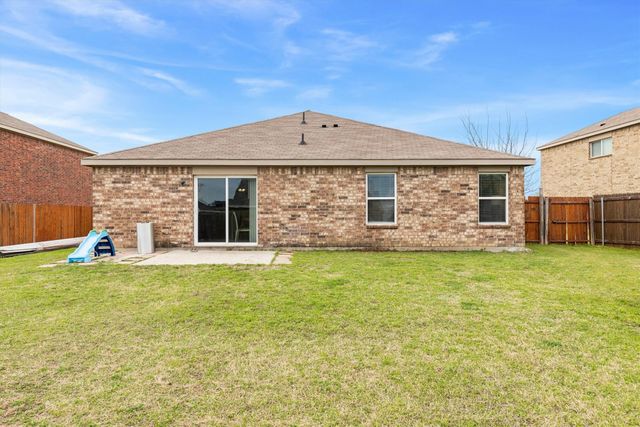 238 Willow Creek Lane, Terrell, TX 75160