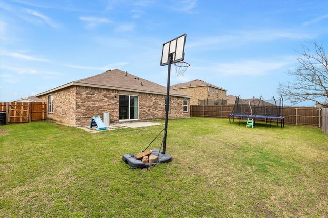 238 Willow Creek Lane, Terrell, TX 75160