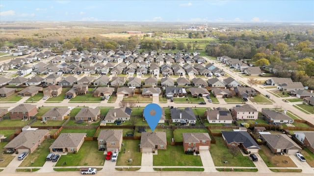 238 Willow Creek Lane, Terrell, TX 75160