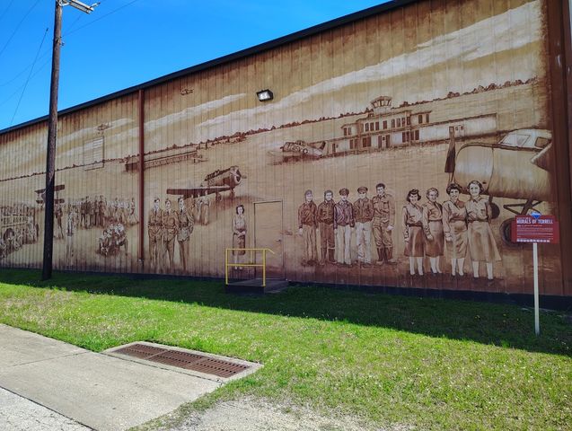 238 Willow Creek Lane, Terrell, TX 75160