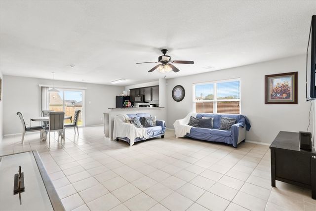 238 Willow Creek Lane, Terrell, TX 75160