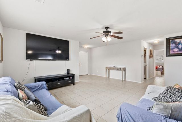 238 Willow Creek Lane, Terrell, TX 75160