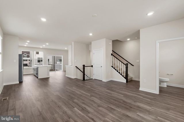 200 SOFT RUSH LN, La Plata, MD 20646