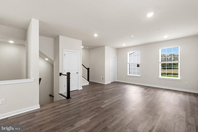 200 SOFT RUSH LN, La Plata, MD 20646