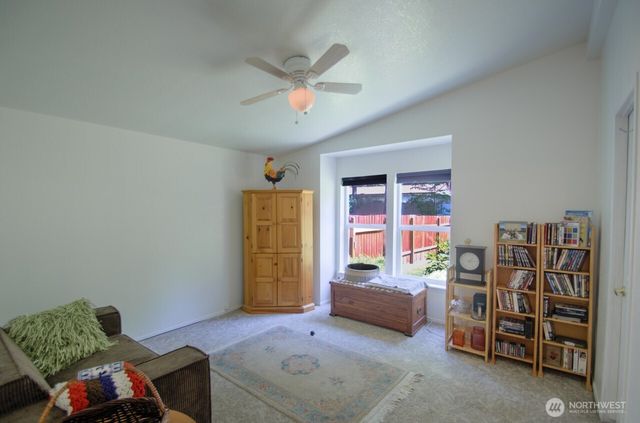 8316 176th Avenue SW, Rochester, WA 98579
