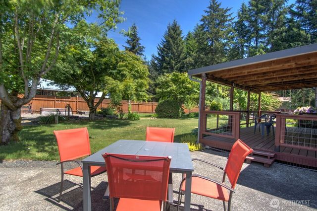 8316 176th Avenue SW, Rochester, WA 98579