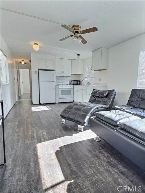 21926 S Vermont Avenue 27, Torrance, CA 90502