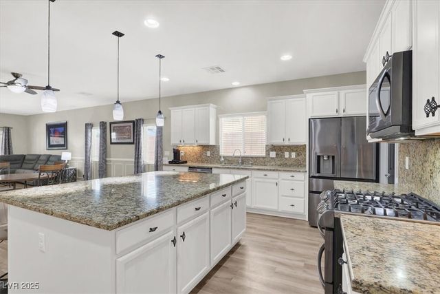 1405 Fantastic Court, North Las Vegas, NV 89081