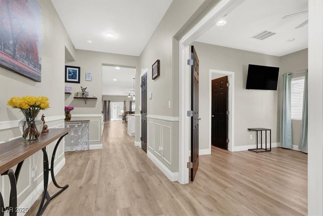 1405 Fantastic Court, North Las Vegas, NV 89081