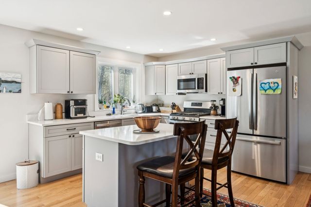 21 Caldwell Lane, Sunapee, NH 03782