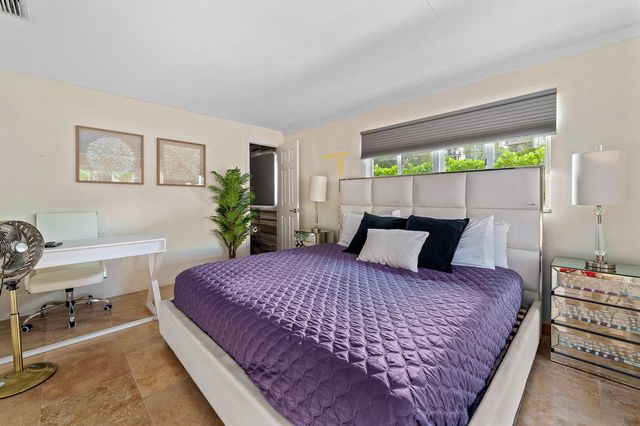 2757 NE 14th Avenue, Wilton Manors, FL 33334