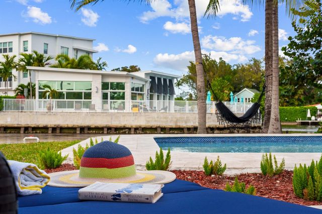 2757 NE 14th Avenue, Wilton Manors, FL 33334