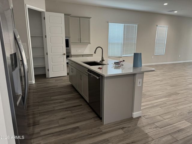 10212 W ALEX Avenue, Peoria, AZ 85382