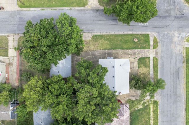 1857 N Lorraine, Wichita, KS 67214