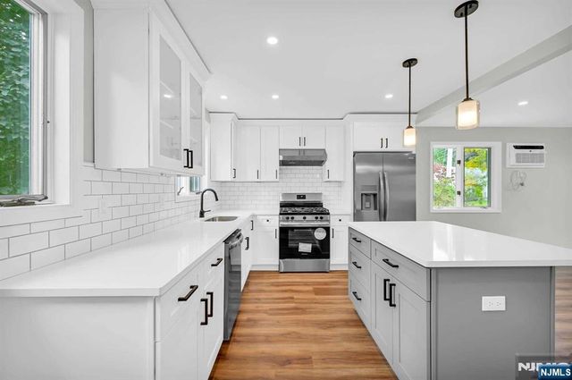 516 Riverdale Boulevard, Pompton Lakes, NJ 07442