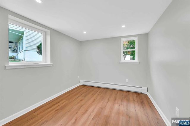 516 Riverdale Boulevard, Pompton Lakes, NJ 07442